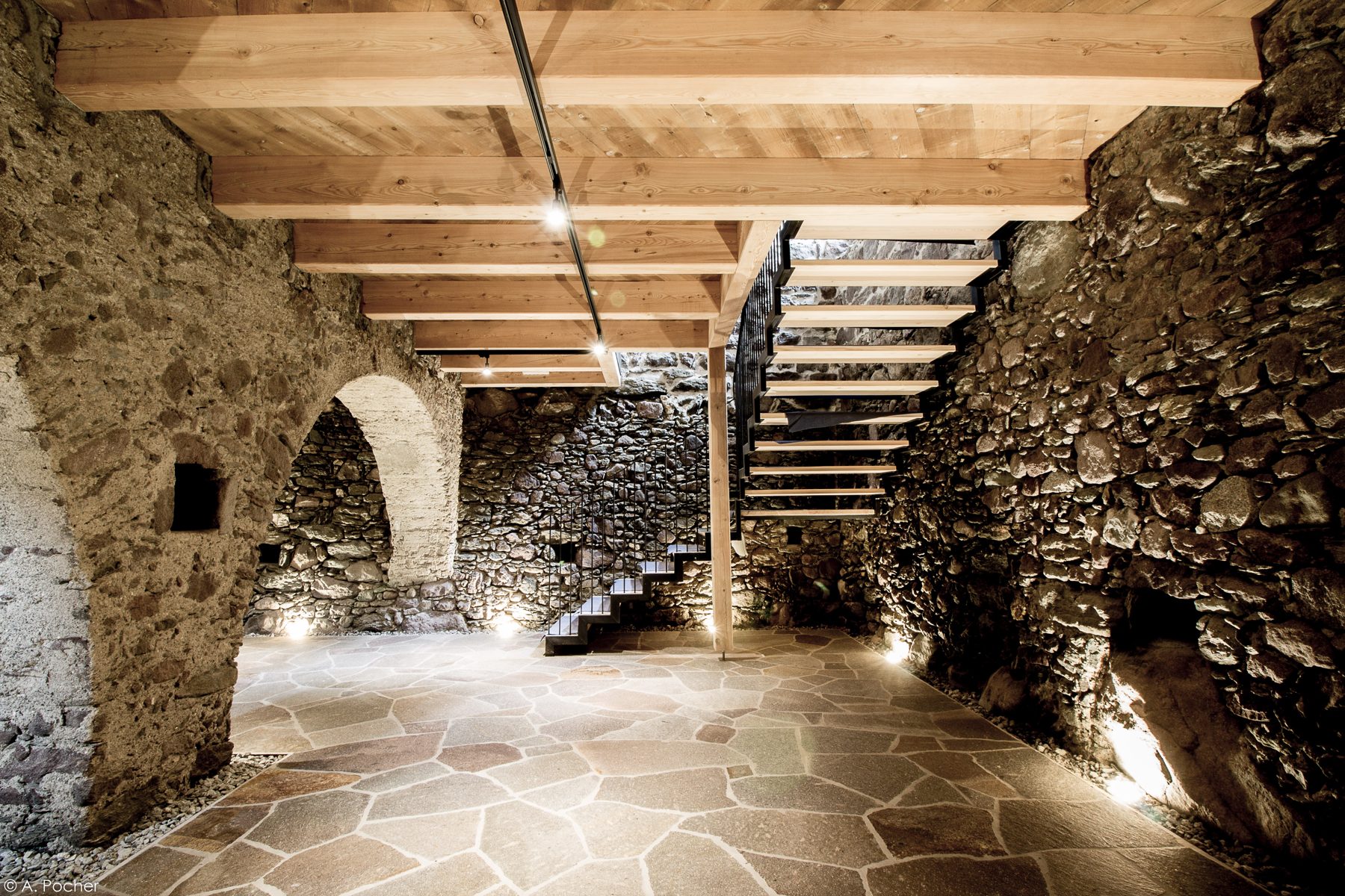 Recupero di spazi espositivi in edificio storico, vista 3